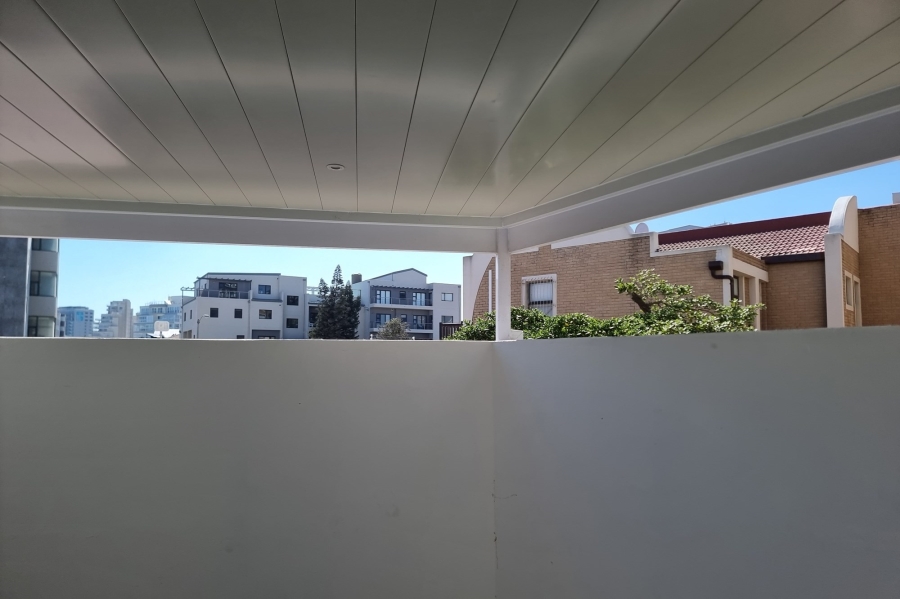 4 Bedroom Property for Sale in Beachfront Western Cape